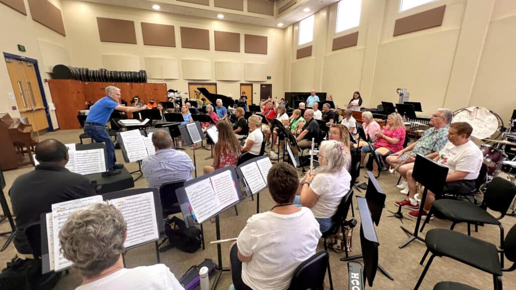 Jeff Traster conducting an optional music workshop.